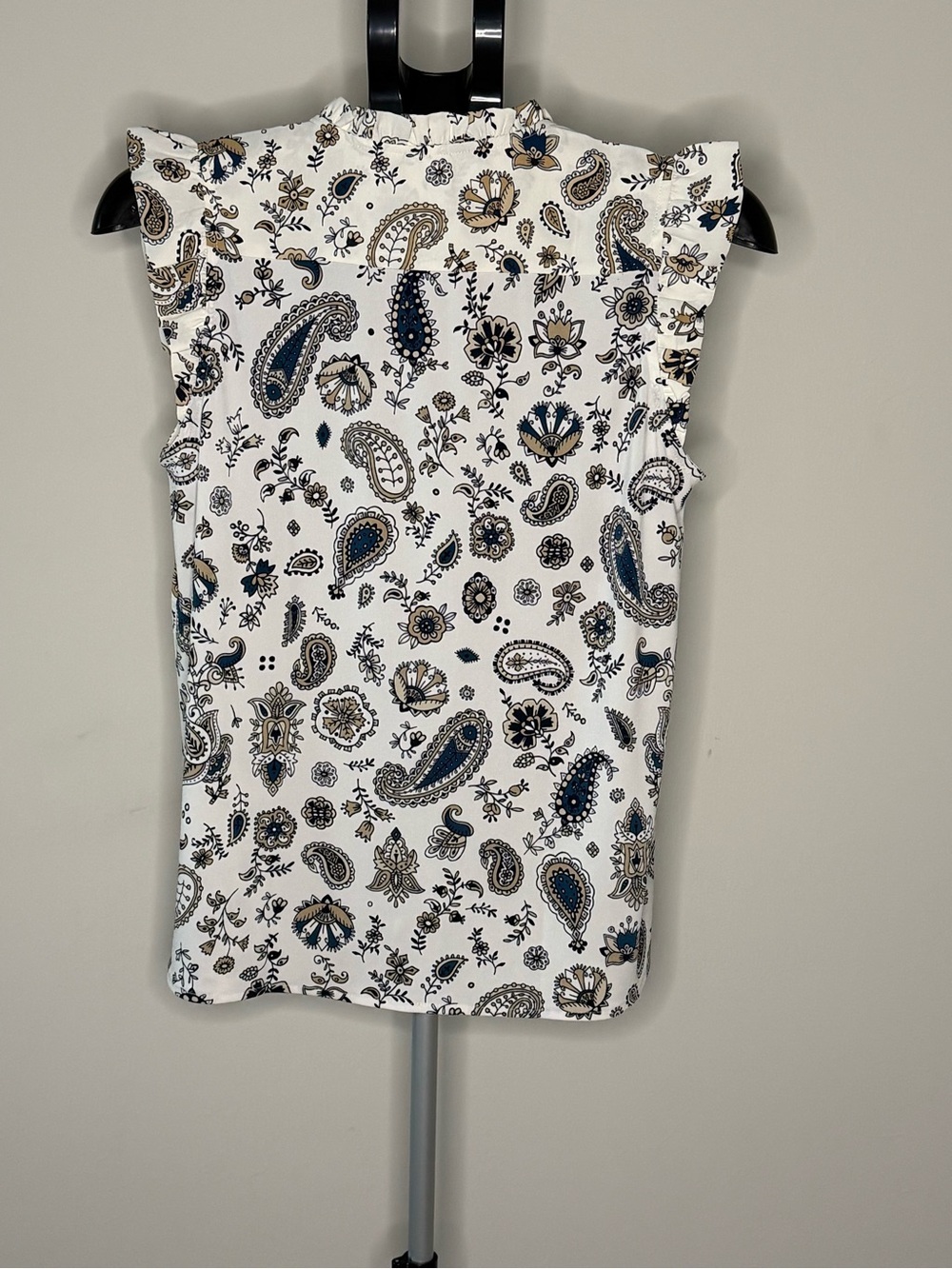 Ann Taylor NWT Floral Paisley Ruffle Sleeve Button Front Blouse XS - Picture 5 of 10
